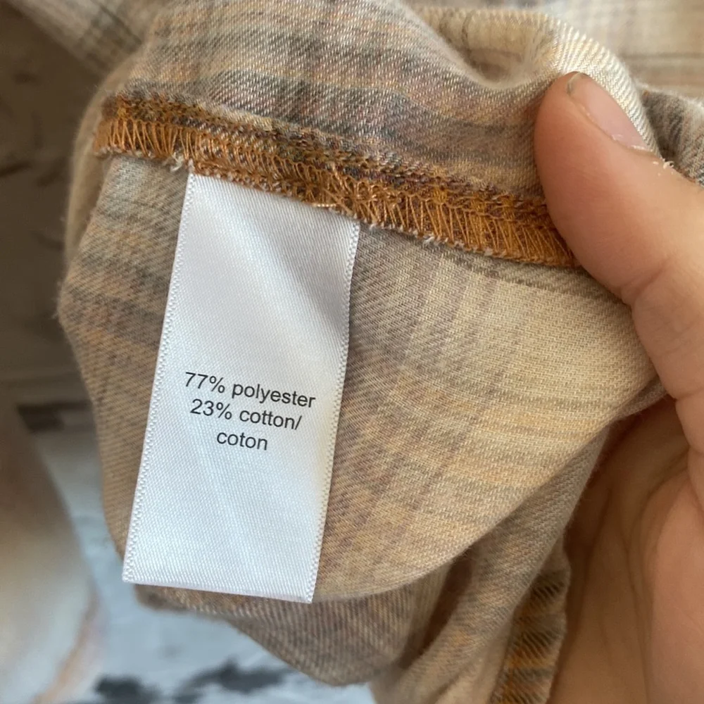 Maurices distressed acid wash soft plaid button down - Picture 6 of 6